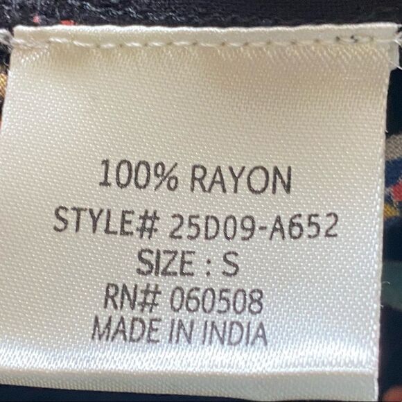 Floral Wide Leg Pants

Blue Rain - Picture 6 of 6